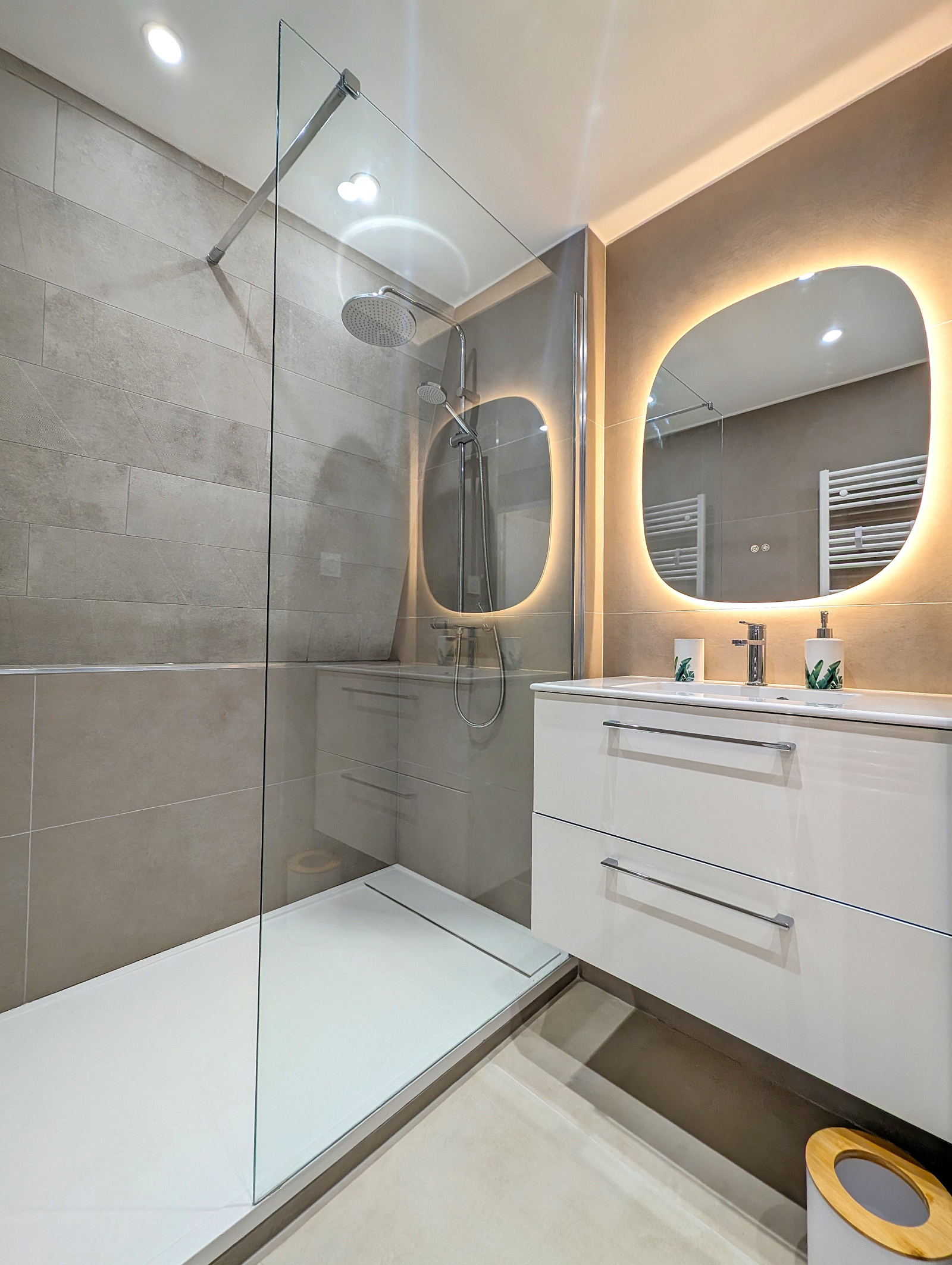 Image_, Studio, Nice, ref :l396